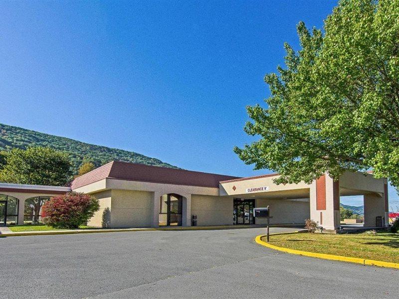 Econo Lodge Inn & Suites Norton Luaran gambar