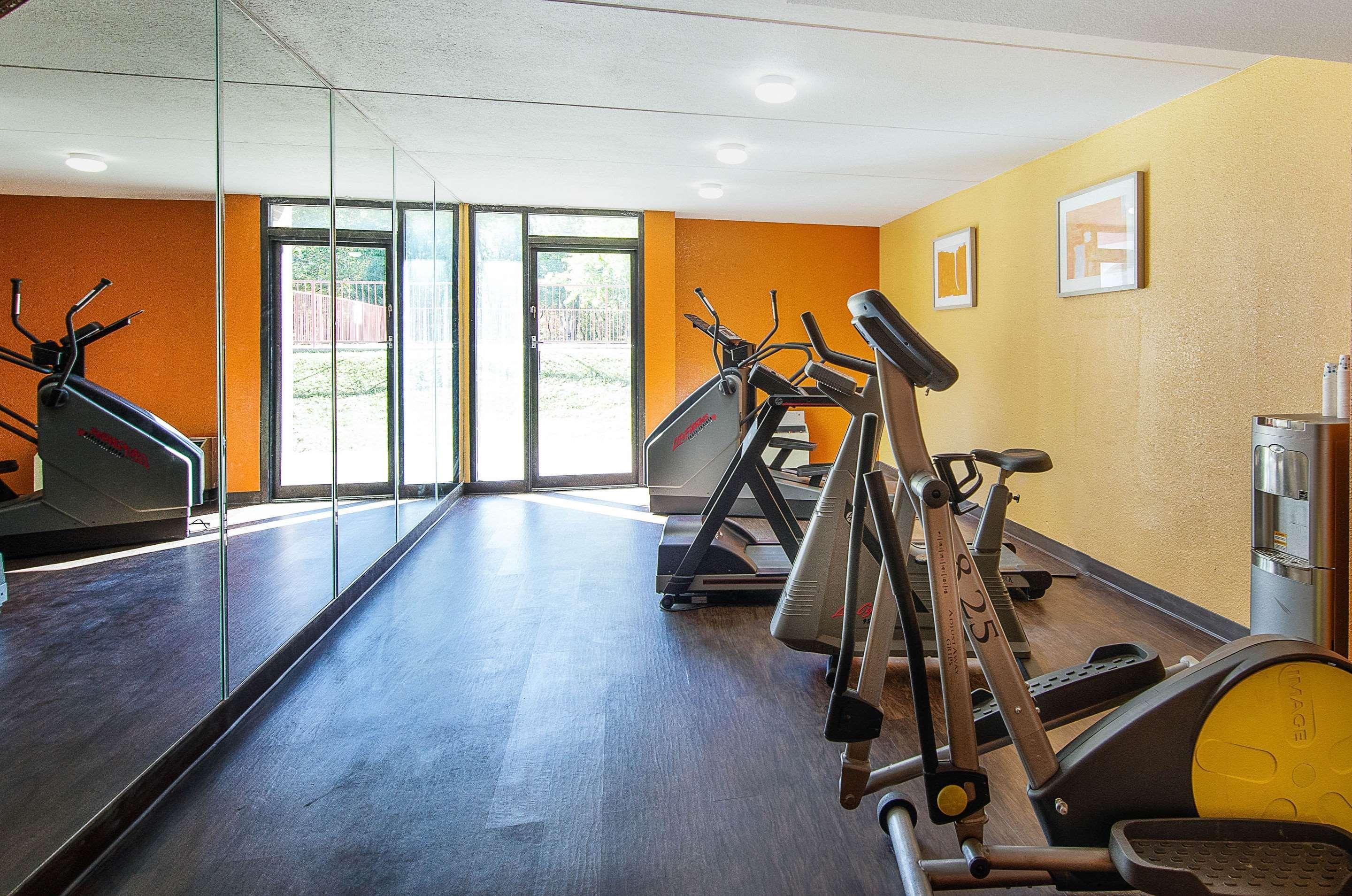 Econo Lodge Inn & Suites Norton Luaran gambar