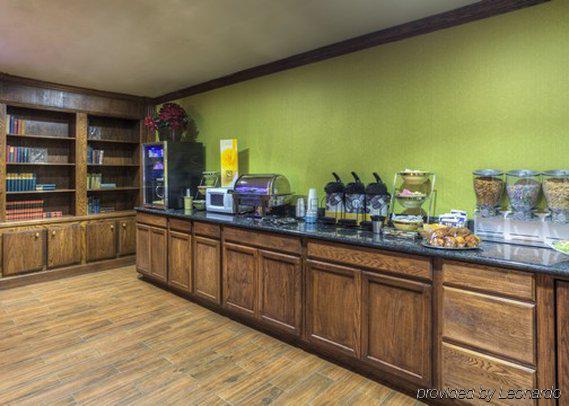 Econo Lodge Inn & Suites Norton Luaran gambar
